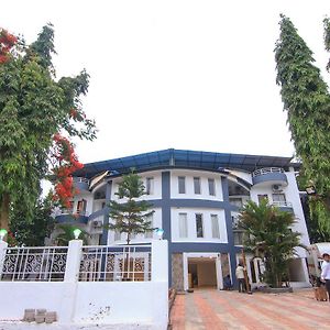 Strand Resort